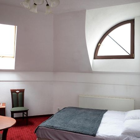 Gosciniec Czarci Mlyn Bed & Breakfast Bedzin Exterior photo