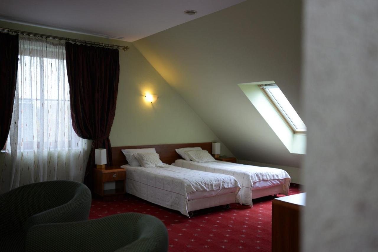 Gosciniec Czarci Mlyn Bed & Breakfast Bedzin Exterior photo