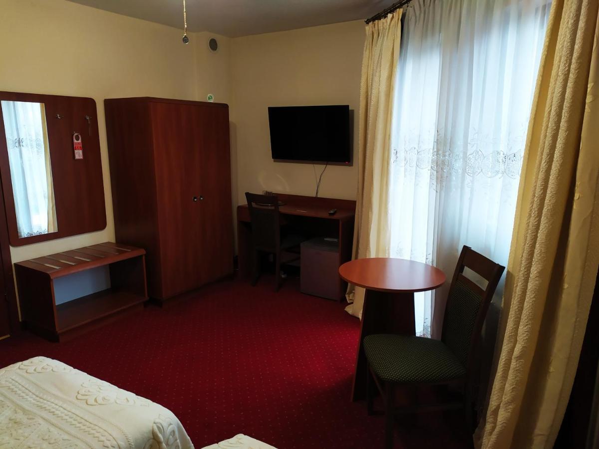 Gosciniec Czarci Mlyn Bed & Breakfast Bedzin Exterior photo