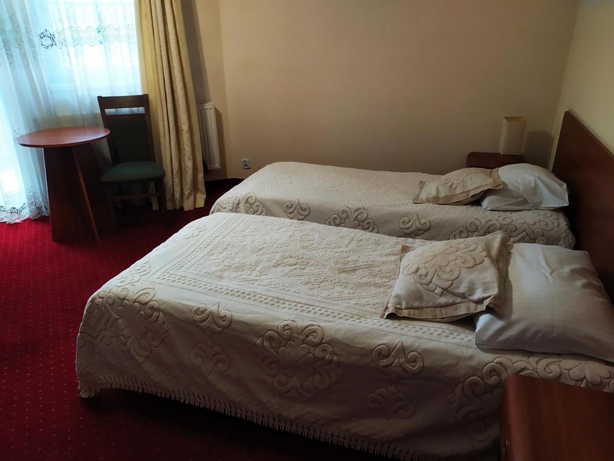 Gosciniec Czarci Mlyn Bed & Breakfast Bedzin Exterior photo