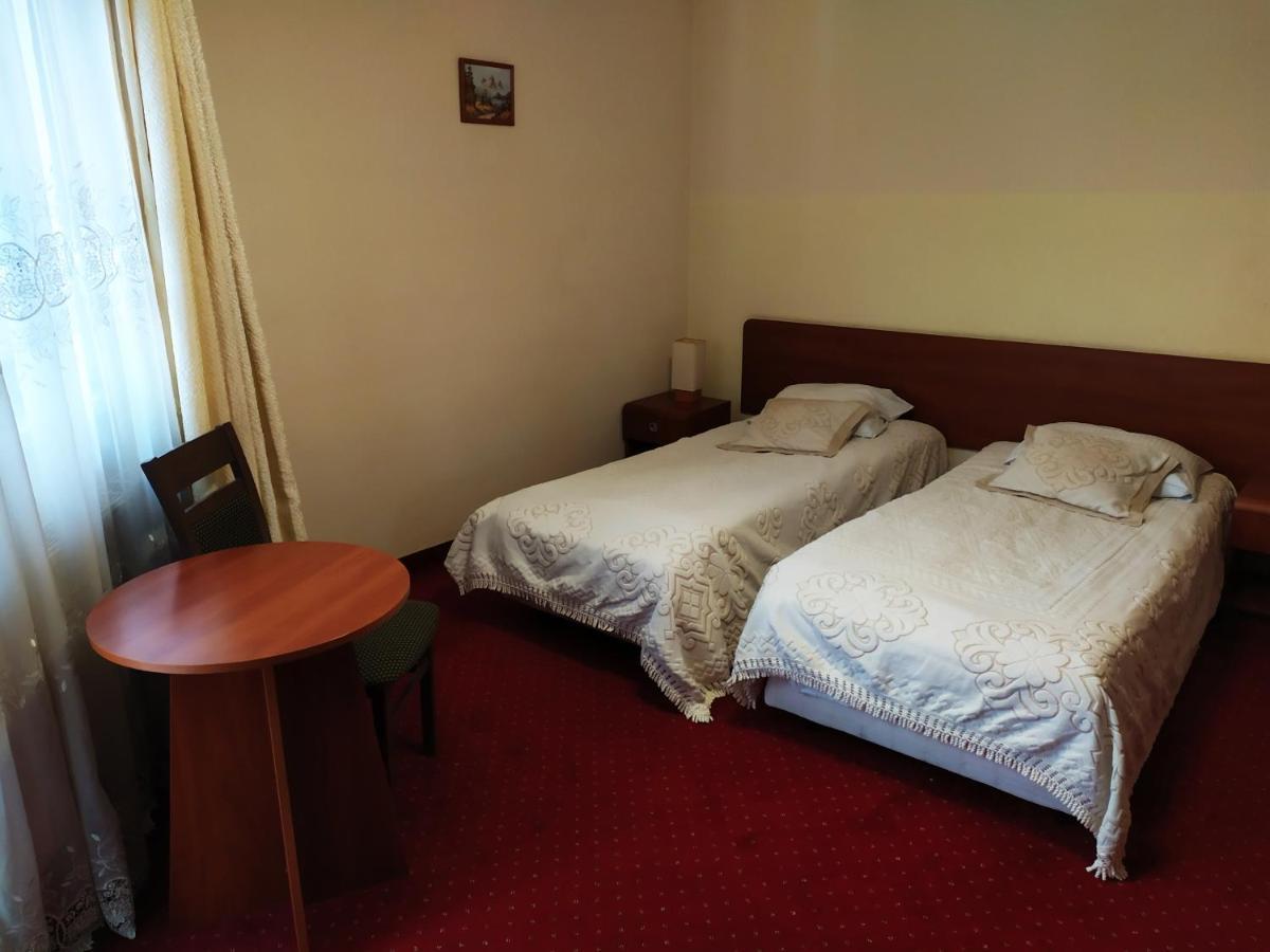 Gosciniec Czarci Mlyn Bed & Breakfast Bedzin Exterior photo