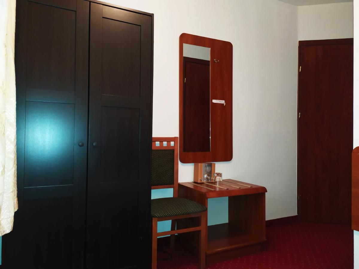 Gosciniec Czarci Mlyn Bed & Breakfast Bedzin Exterior photo